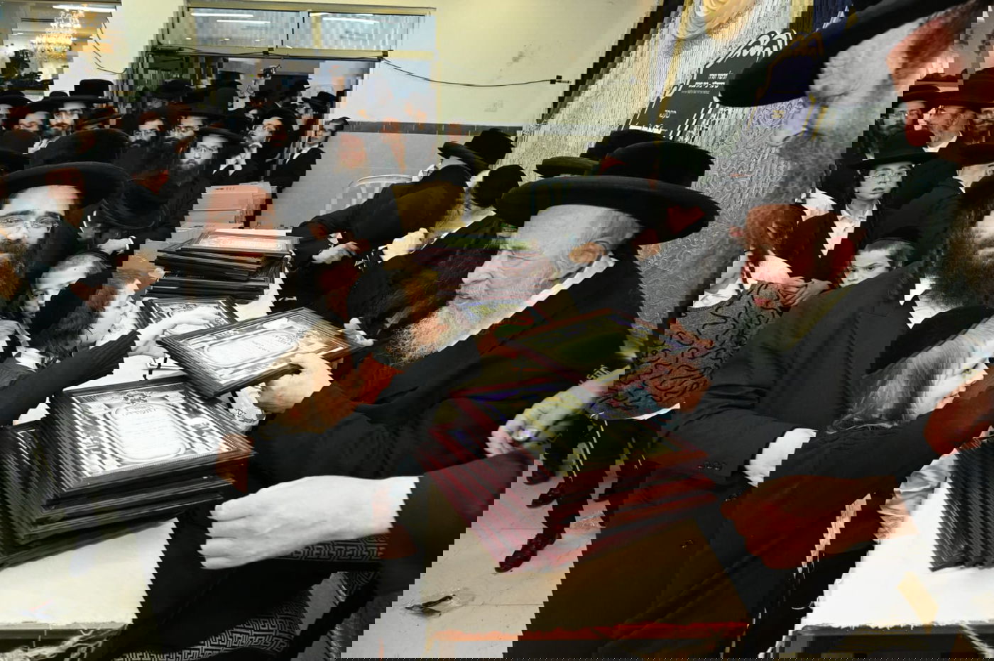 תיעוד סוחף: מעמד כבוד התורה בברסלב בבית שמש