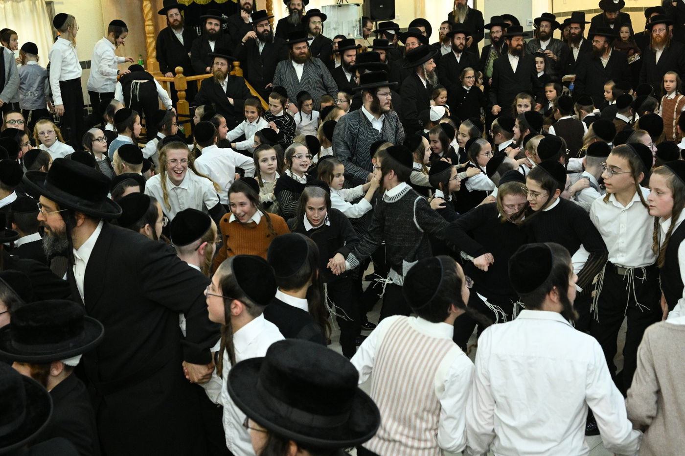 תיעוד סוחף: מעמד כבוד התורה בברסלב בבית שמש