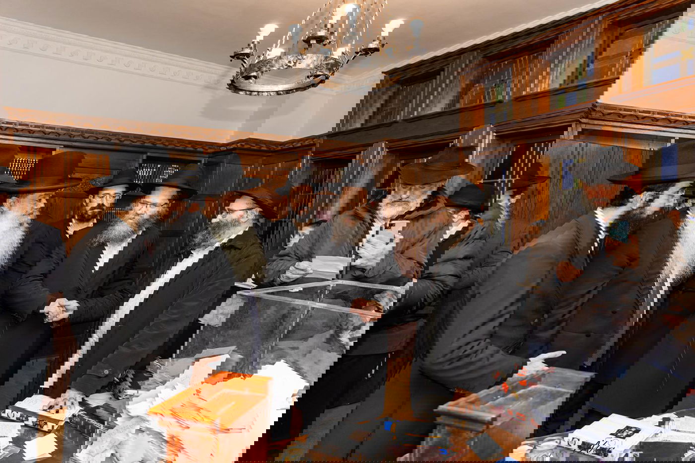 צפו בתיעוד: הרב יגאל כהן בביקור מיוחד בכפר חב"ד