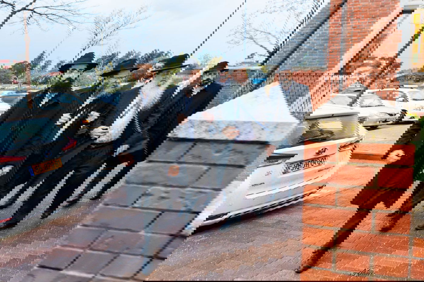 צפו בתיעוד: הרב יגאל כהן בביקור מיוחד בכפר חב"ד