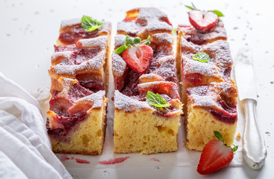 מתכון לעוגת שקדים ותותים אלגנטית