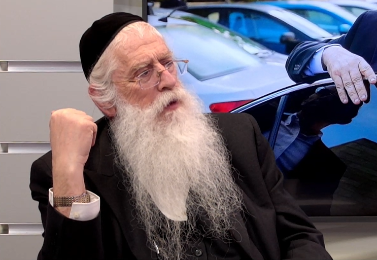 השר מאיר פרוש באולפן 'כיכר השבת'