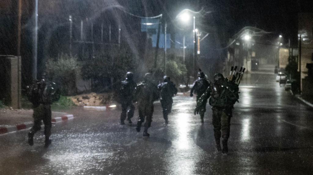 לא שקט ביו"ש: ירי לעבר מוצב צבאי, 14 מבוקשים נעצרו