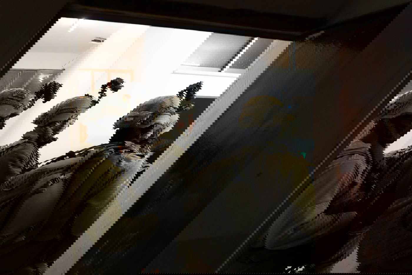 8 מבוקשים נעצרו: אבנים יודו על כוחות הביטחון