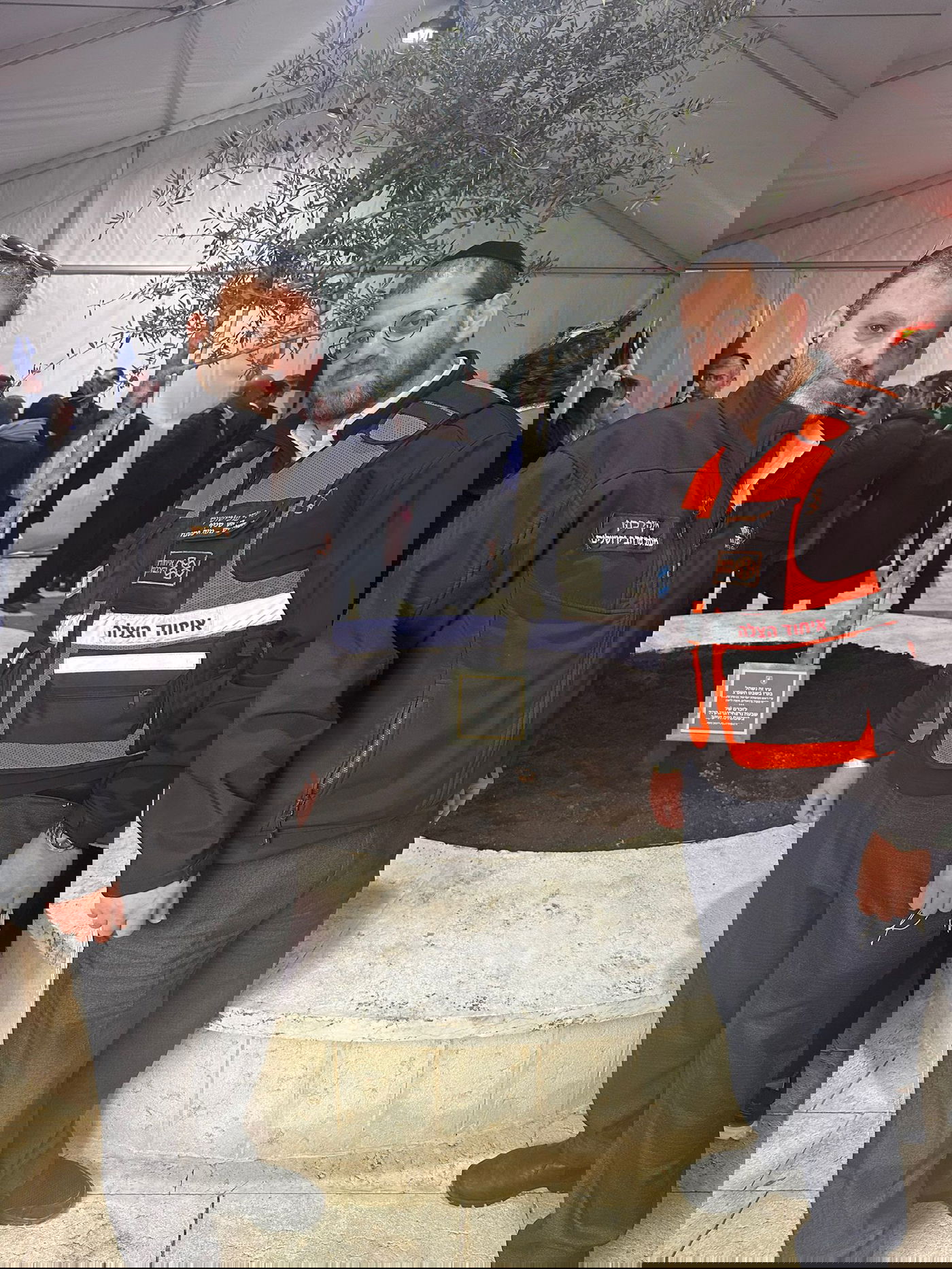 נתניהו נטע עץ סמוך למקום הפיגוע בנווה יעקב | תיעוד