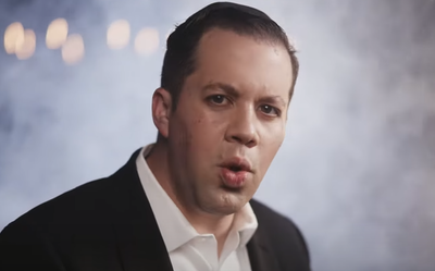 שמחה ליינר בקליפ חדש לשיר: "עיני זכוכית"