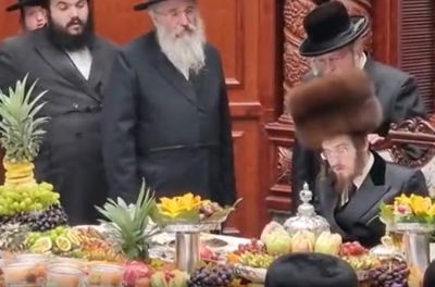 ט"ו בשבט בסאדיגורה בבית המדרש בבני ברק | צפו