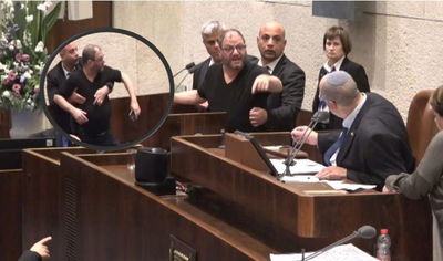 כסיף מסולק מהדוכן