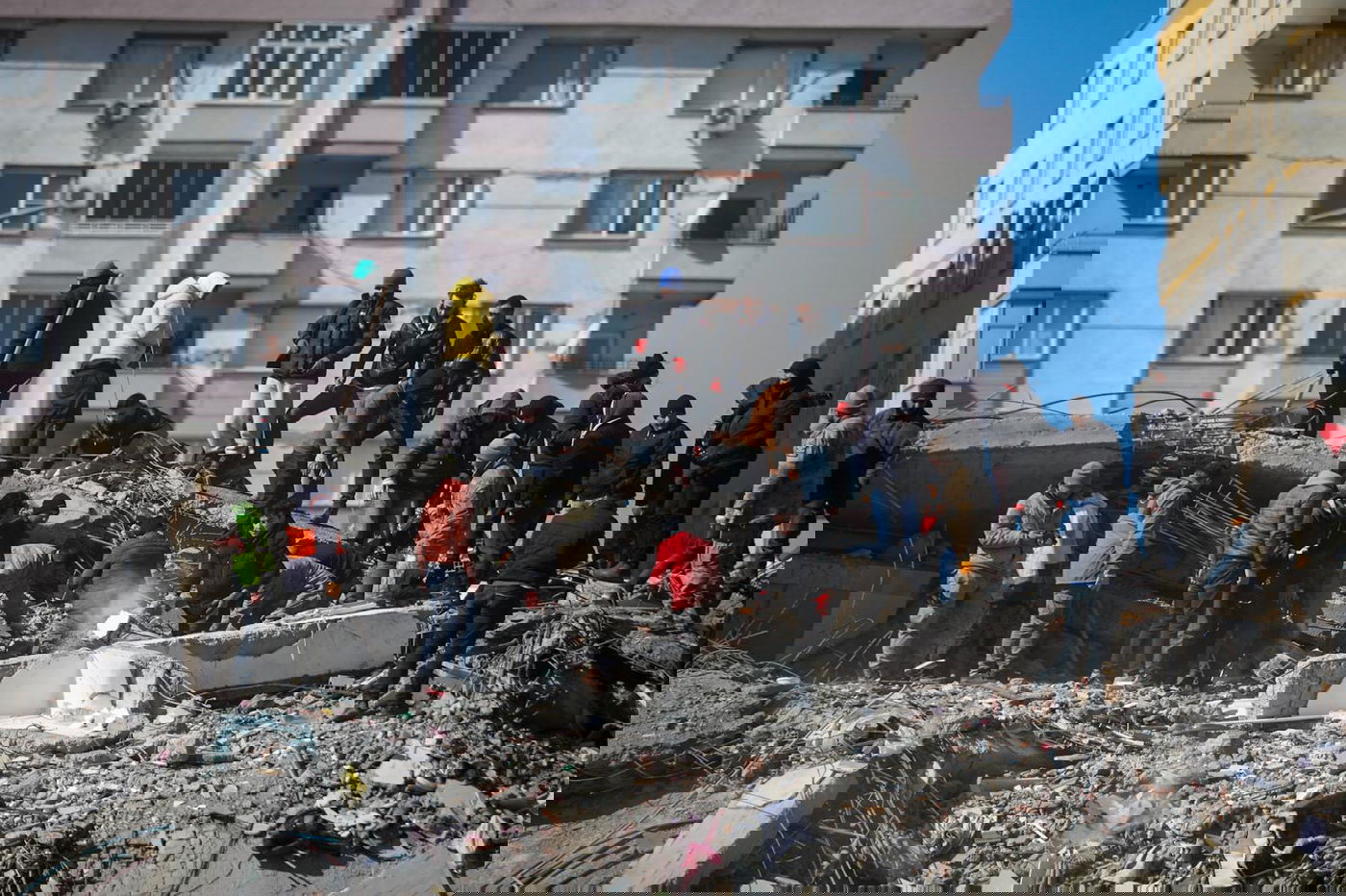 אחרי 12 שעות עבודה של הצוות הישראלי: הבעל מת והאישה חולצה | תיעוד