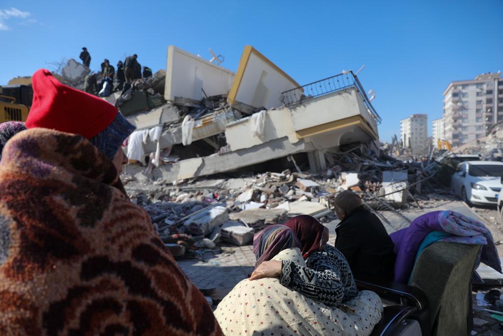 אחרי 12 שעות עבודה של הצוות הישראלי: הבעל מת והאישה חולצה | תיעוד