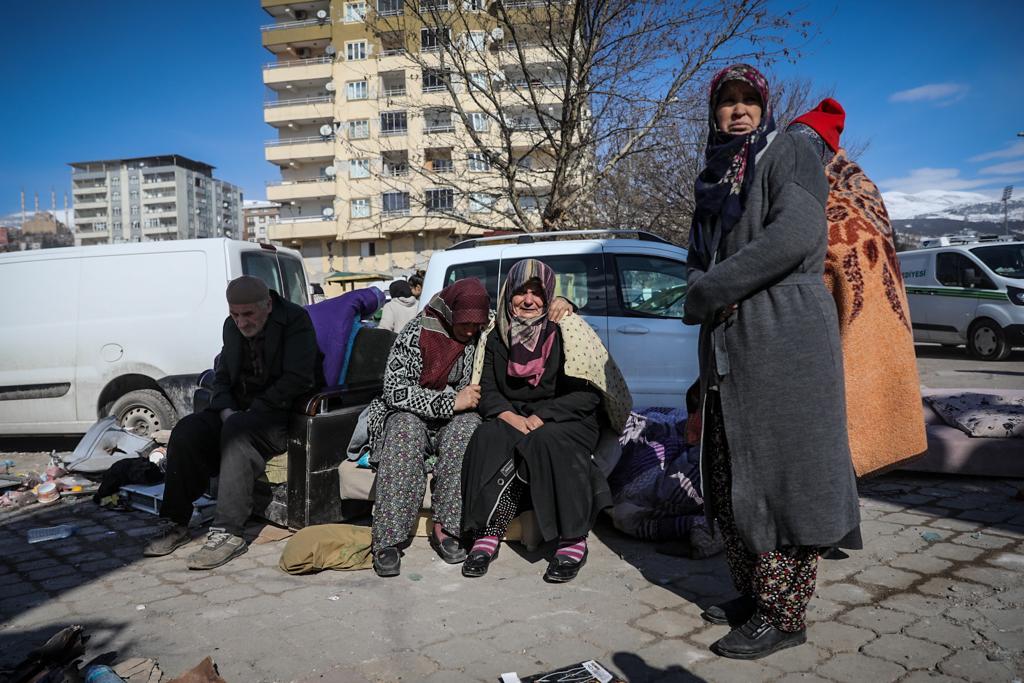 אחרי 12 שעות עבודה של הצוות הישראלי: הבעל מת והאישה חולצה | תיעוד