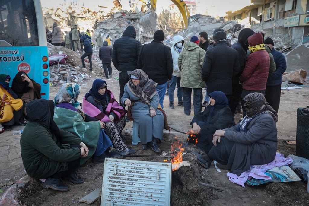 אחרי 12 שעות עבודה של הצוות הישראלי: הבעל מת והאישה חולצה | תיעוד