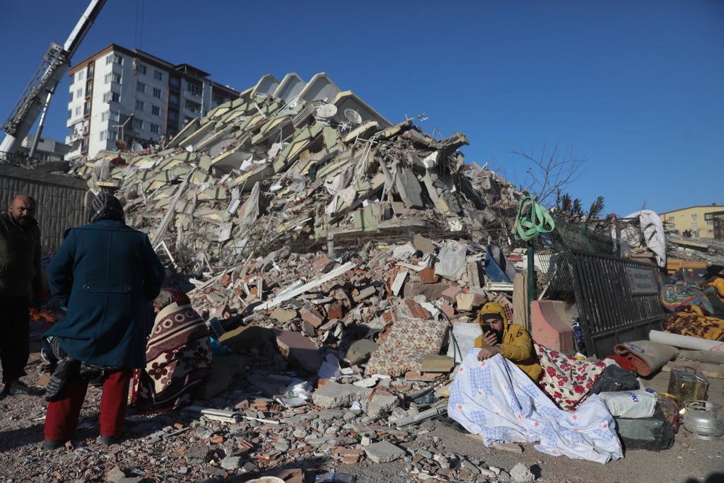 אחרי 12 שעות עבודה של הצוות הישראלי: הבעל מת והאישה חולצה | תיעוד