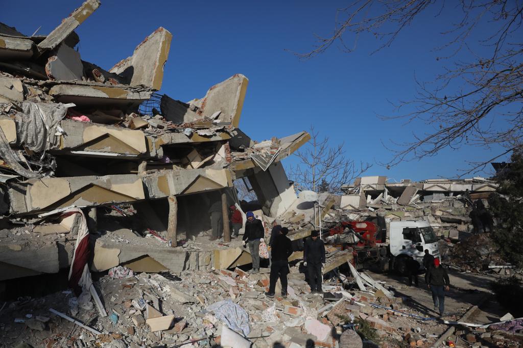 אחרי 12 שעות עבודה של הצוות הישראלי: הבעל מת והאישה חולצה | תיעוד