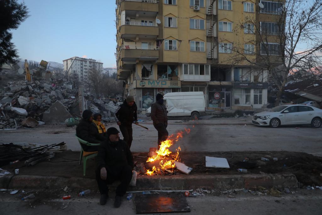 אחרי 12 שעות עבודה של הצוות הישראלי: הבעל מת והאישה חולצה | תיעוד
