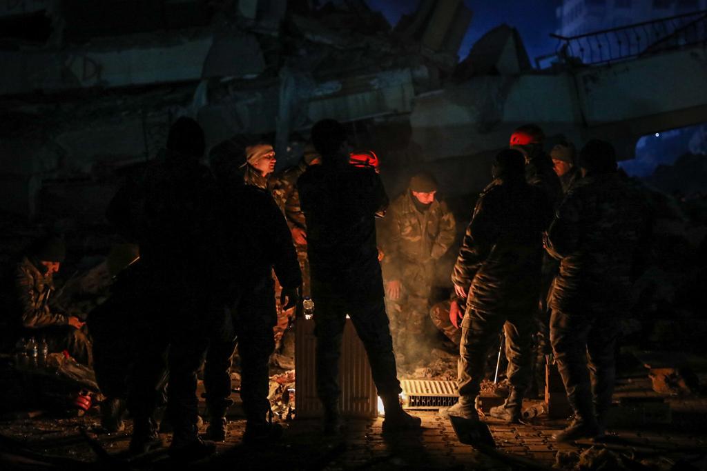 אחרי 12 שעות עבודה של הצוות הישראלי: הבעל מת והאישה חולצה | תיעוד