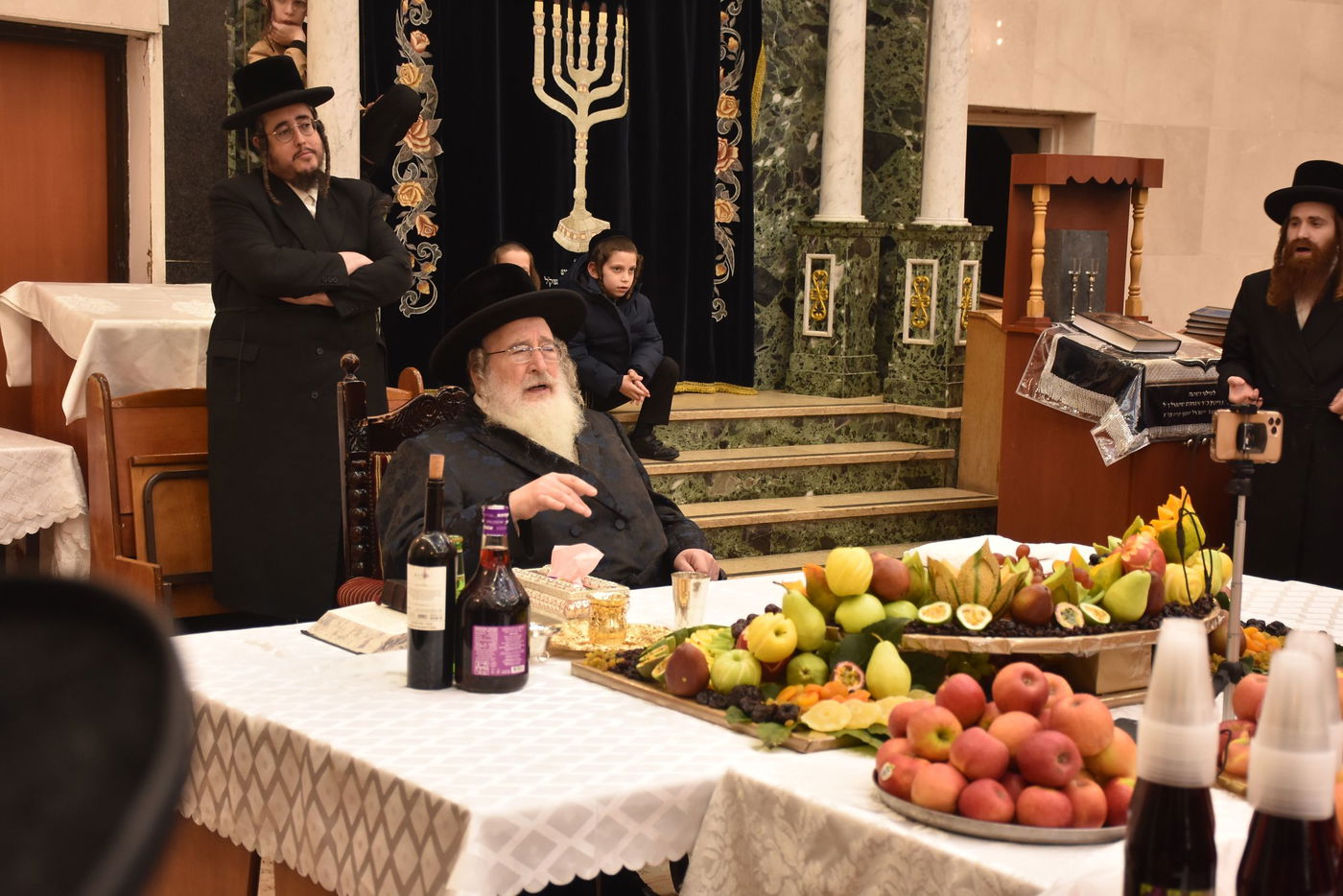 תיעוד ט"ו בשבט בחצרות: נאראל - ספינקא - וטעמעשוואר