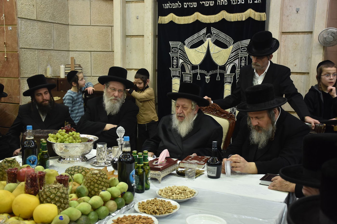 תיעוד ט"ו בשבט בחצרות: נאראל - ספינקא - וטעמעשוואר