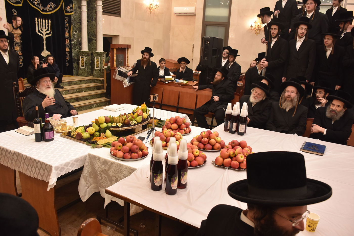 תיעוד ט"ו בשבט בחצרות: נאראל - ספינקא - וטעמעשוואר