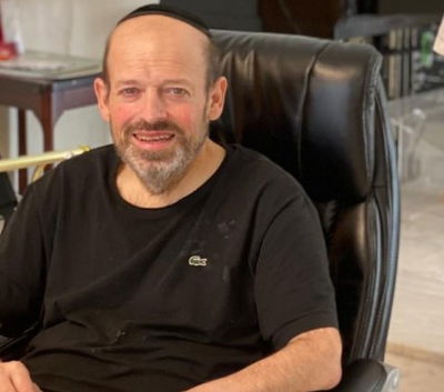 התפללו לרפואתו: הזמר דדי גראוכר אושפז בבית החולים