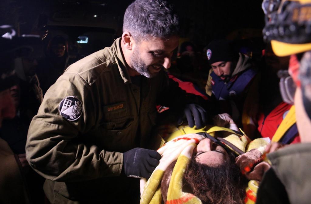 קצין בזירת האסון: "ישראל למעשה עם המשלחת הכי גדולה"