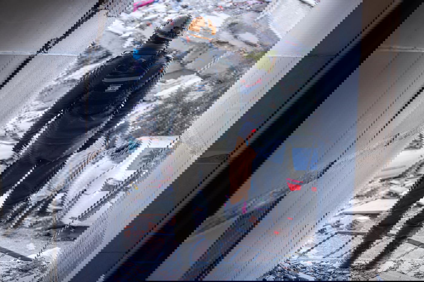 אחרי שלושה ימים תחת ההריסות: צה"ל חילץ אישה בחיים