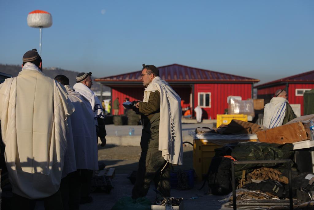 שליח 'כיכר' לטורקיה מדווח: מספר ההרוגים עלה ל-16,000; כוחות החילוץ הישראליים עבדו כל הלילה