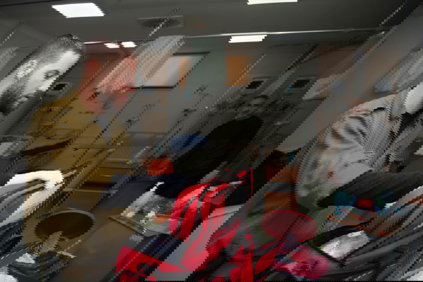 משלחת הסיוע הרפואי של צה"ל פתחה בית חולים | צפו