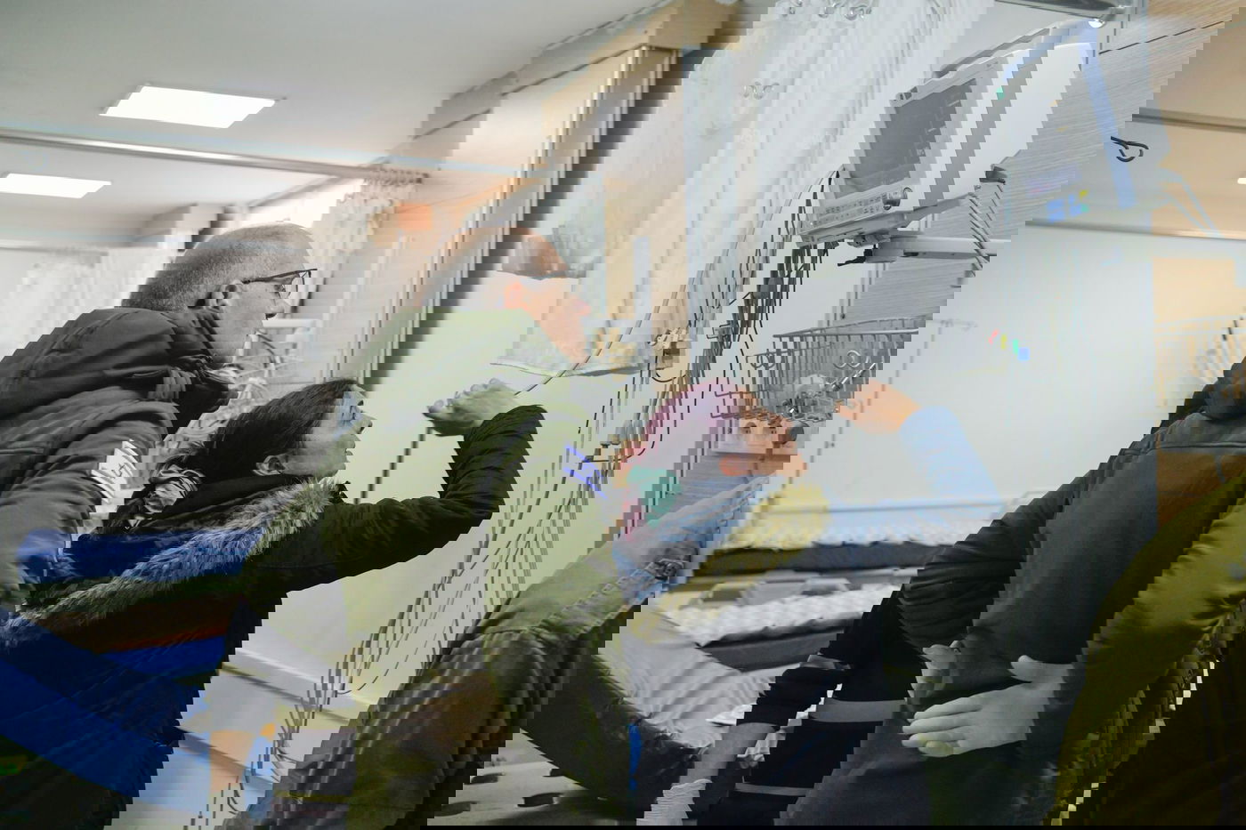 משלחת הסיוע הרפואי של צה"ל פתחה בית חולים | צפו