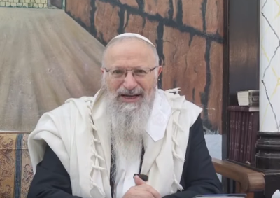 "ללמוד מאברהם אבינו": הרב שמואל אליהו מגיב לסערה