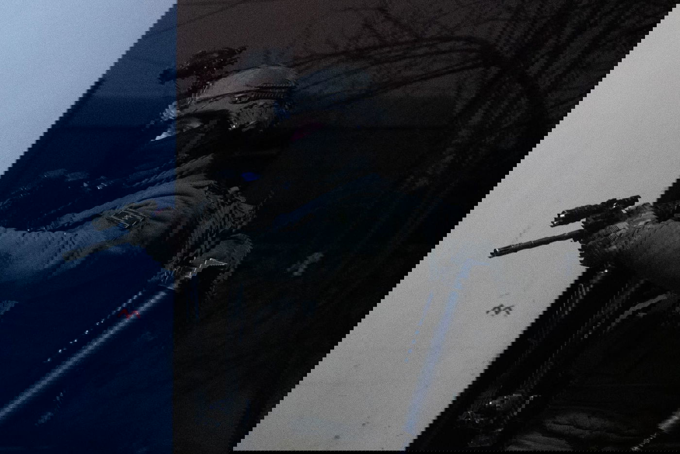 לוחמי צה"ל עצרו שישה מבוקשים ותפסו נשקים • צפו