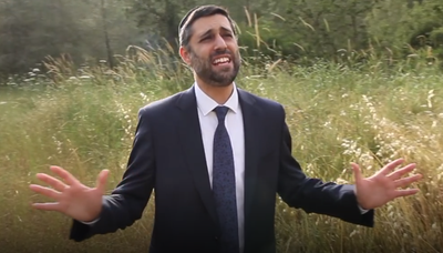 המשל הפך לשיר אמונה מרגש: ארי גולדוואג ואלעד עמדי בדואט