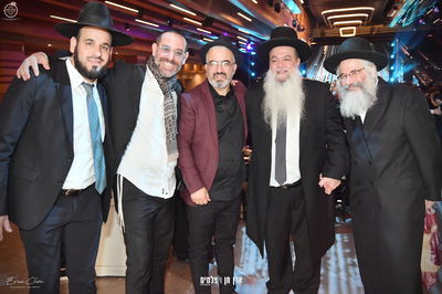 מהברית לבנו של מושיקו שטרן