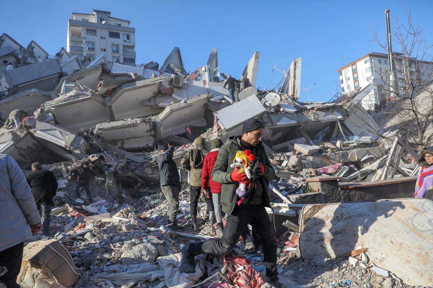 35 אלף הרוגים, אלפי בניינים הרוסים ו-94 תמונות | חיים גולדברג במסע מצולם בטורקיה