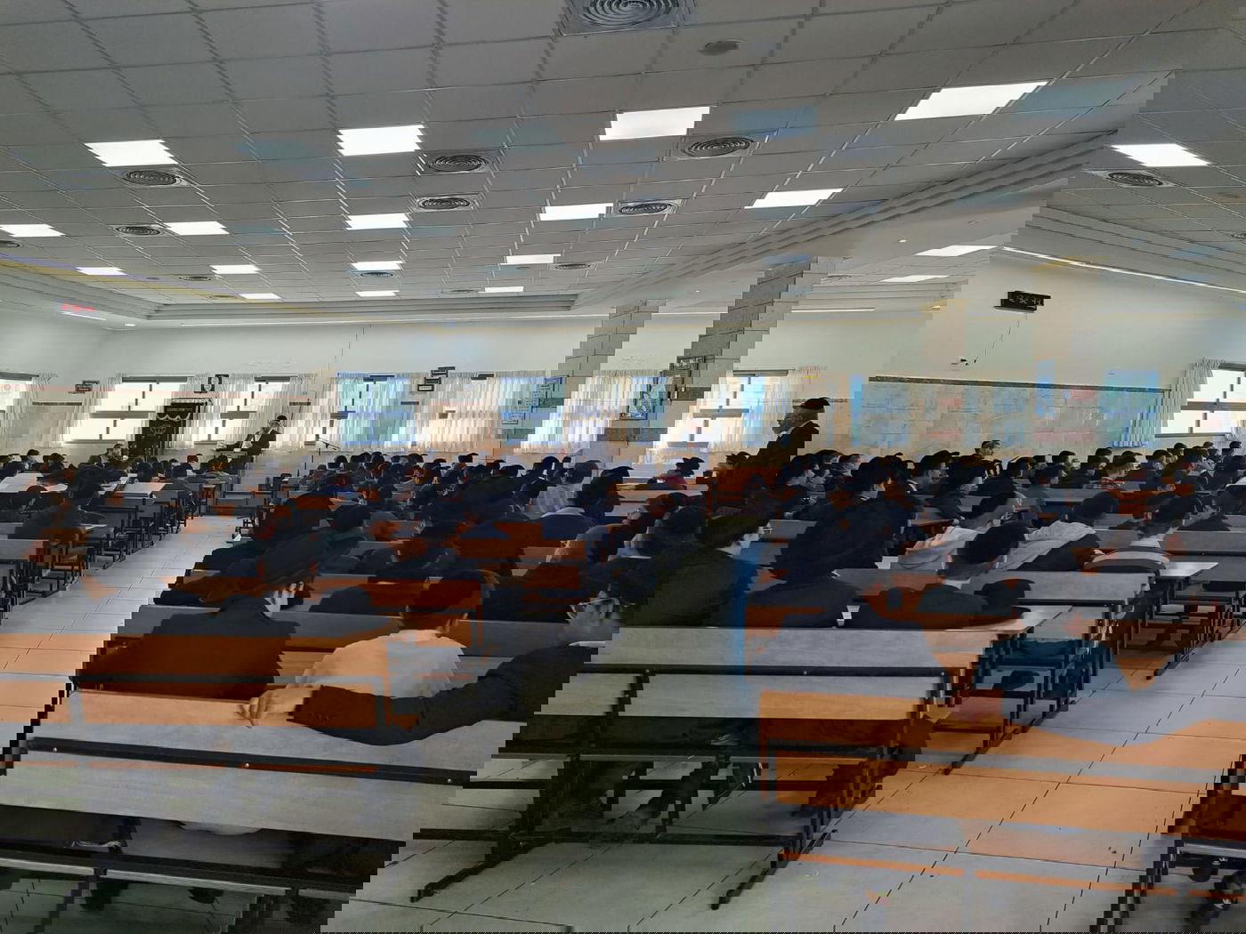 תיעוד מרגש | תלמידי החיידר של האחים פאלי הי"ד התכנסו ושרו בהתרגשות