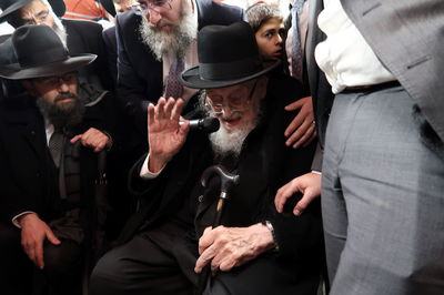 הגאון רבי מאיר צבי ברגמן, אמש אצל משפחת פאלי