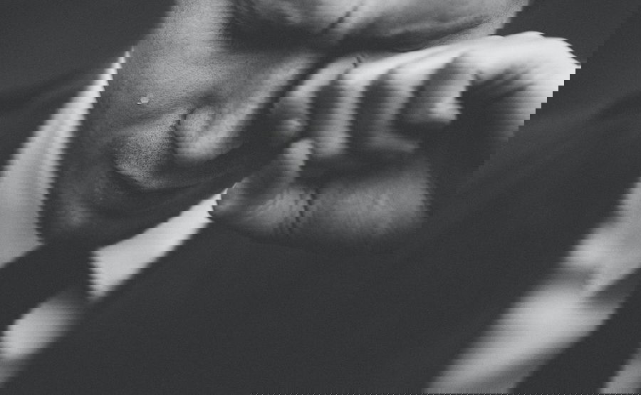 "גם אם הוא יגיע בוכה לחתונה - את השידוך לא מפרקים"; האמנם?