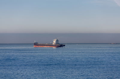 מכלית נפט בריטית, אילוסטרציה