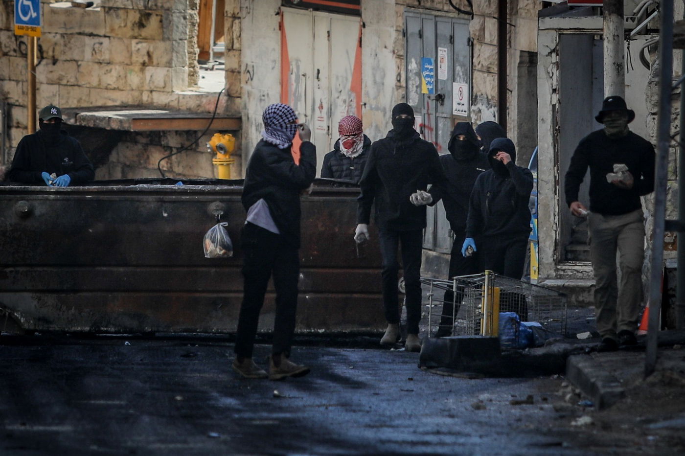 צפו בתיעוד: המחבלים הפלסטינים השתוללו בעיסוואיה