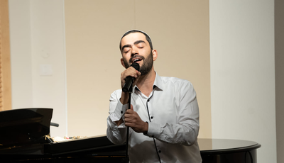 אליעד אליהו בביצוע מרגש: "מזמור לתודה"