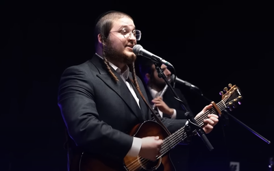 דוד פדר במחרוזת חסידית מרגשת: "לעכטיגע קינדער"