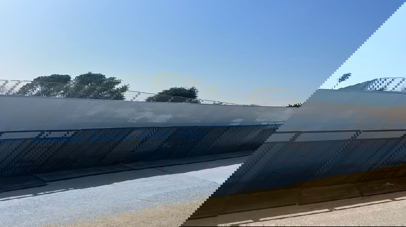 המחסומים הכפולים ליד הכנסת