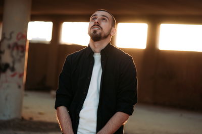 אופיר אלחייני בסינגל חדש: "מעליי"