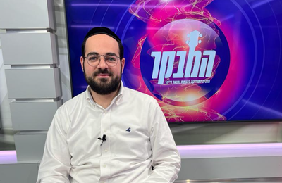 רפאל אוזן חושף בריאיון: "לא תכננתי להיות זמר" • צפו