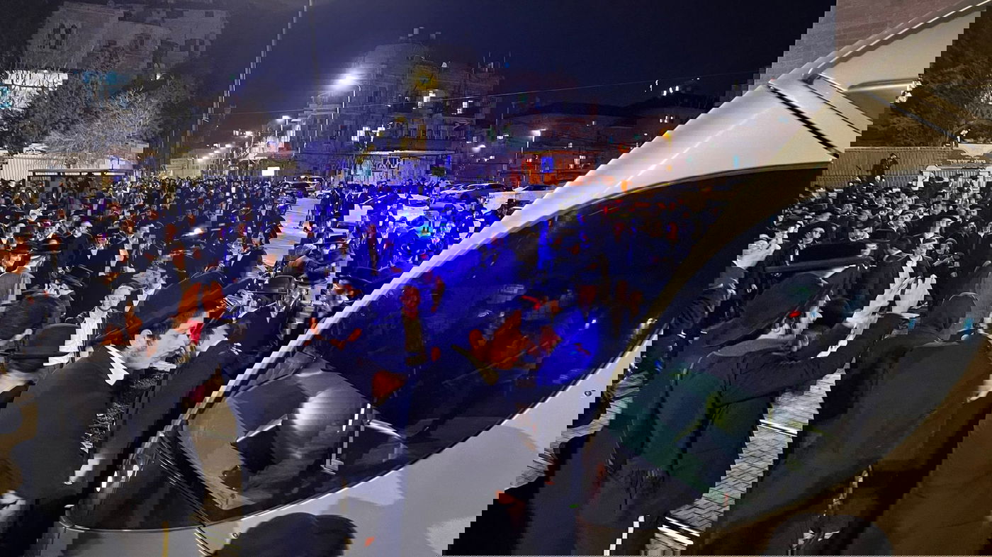 ב"מפגן הזדהות" של 'העדה' עם החשוד בהצתת החנות - עימותים עם המשטרה