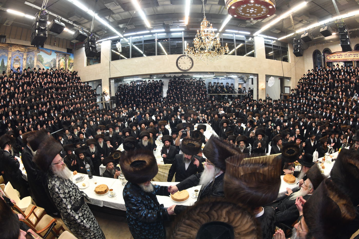 שמחת החתונה בחצרות דאראג - ספינקא - בערגסאז