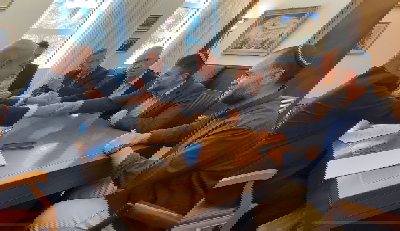 תיעוד מרגע החתימה בין נתניהו, גלנט וסמוטריץ'