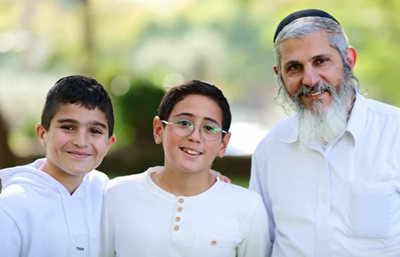 בנימין שוקרון מארח את תלמידיו: "משנכנס אדר"