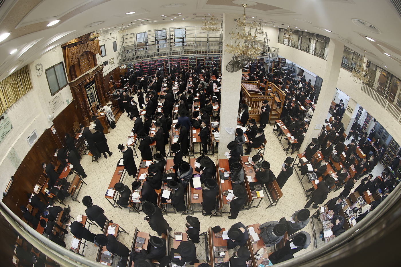 תיקון שובבי"ם אצל הגה"צ המקובל ר' אברהם אביש ציינוירט