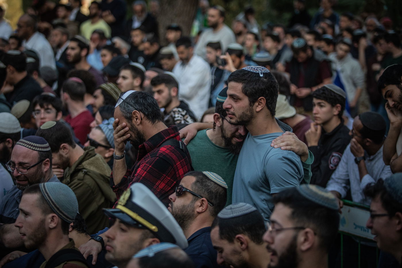 הלווית האחים יניב הי"ד: גלריה דומעת מהלווית הנרצחים